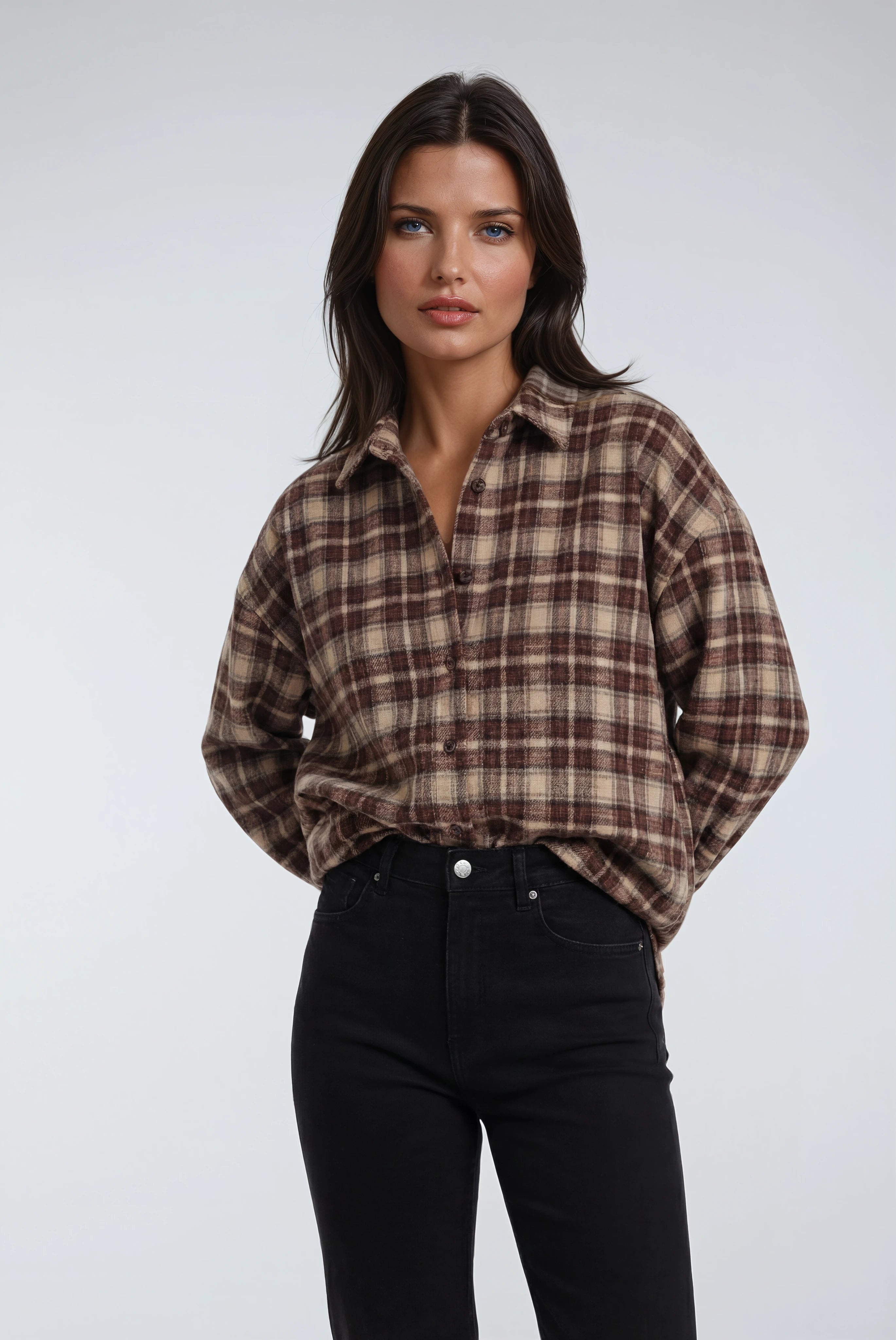 חולצה מכופתרת דגם סהר