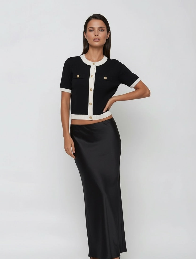 חולצה אספרסו צנועה