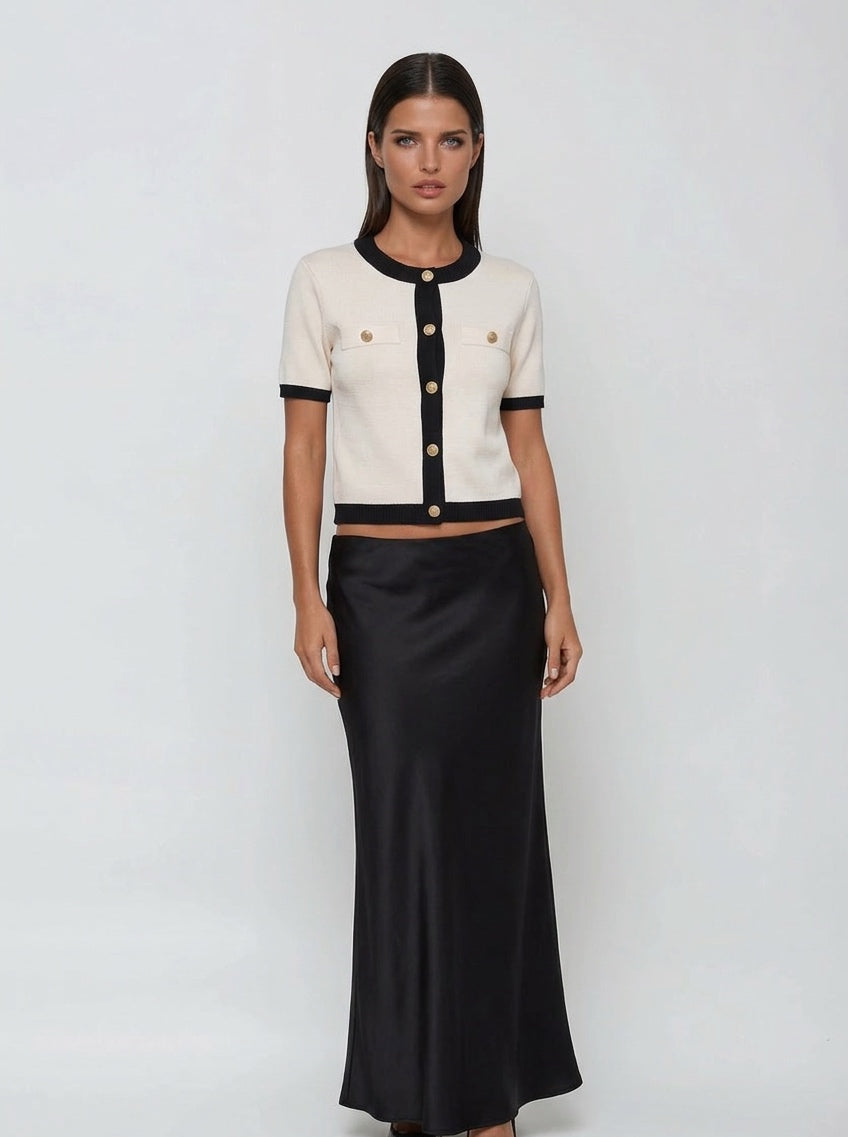 חולצה אספרסו צנועה