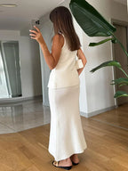 חליפת שני חלקים סרוגה וסט סגירת כפתורים וחצאית מקסי - ג'יילה