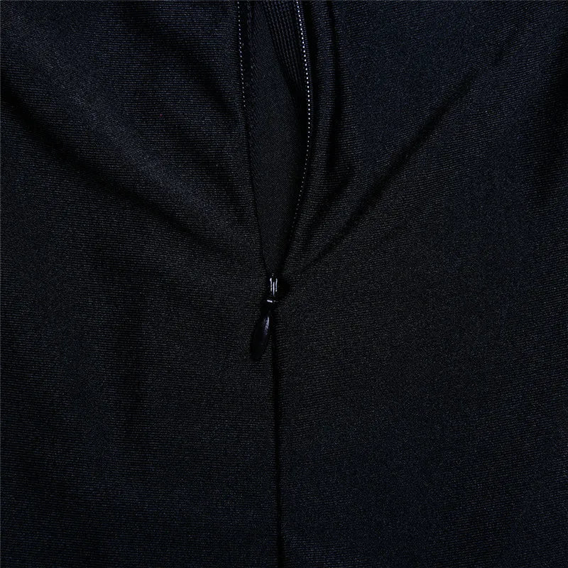 Rios שמלת ערב מקסי מחטבת עם חיתוך בטן