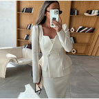 סט שני חלקים אלגנטי חצאית מידי ובלייזר בעיצוב מחויט ויוקרתי - PAS