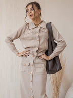 סט סרוג חולצה וחצאית מידי בעיטור כפתורים וכיסים - Danna