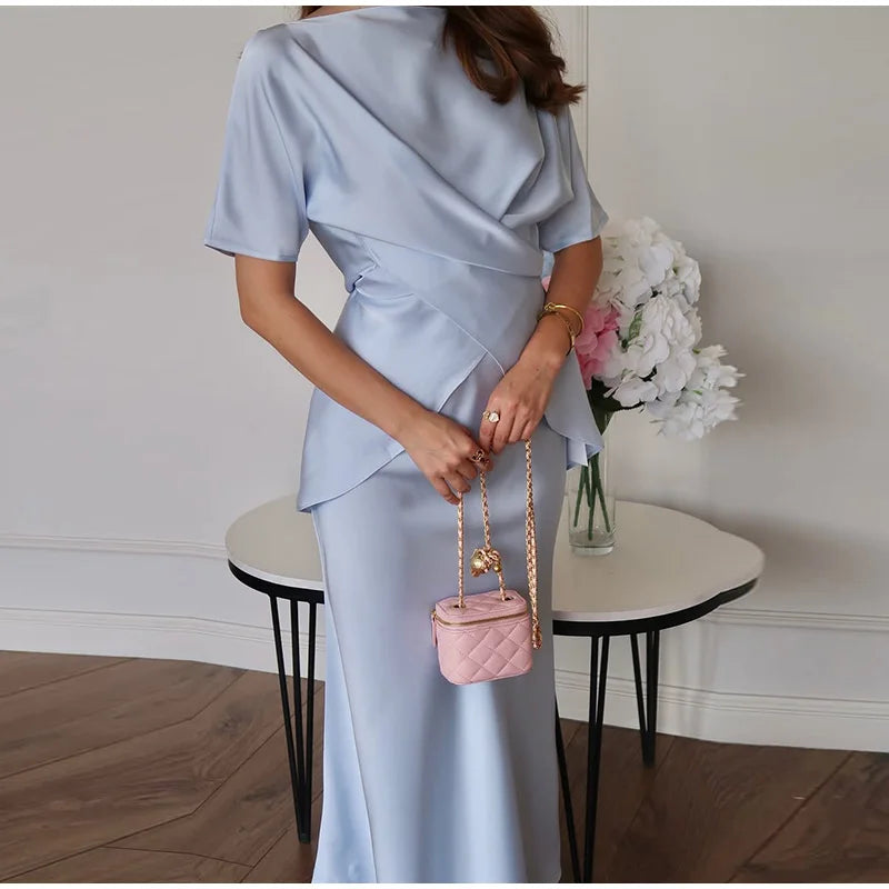 סט סאטן שני חלקים חולצת קשירה בעיצוב קרוס וחצאית מקסי - ליבי