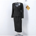 סט שני חלקים אלגנטי חצאית מידי ובלייזר בעיצוב מחויט ויוקרתי - PAS