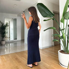 חליפת שני חלקים סרוגה וסט סגירת כפתורים וחצאית מקסי - ג'יילה