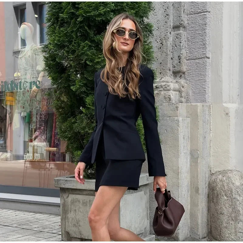 סט שני חלקים מחויט בלייזר וחצאית מיני - Maisie