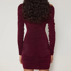 Bruce שמלת מיני אוף שולדר עם קפלים מחטבים