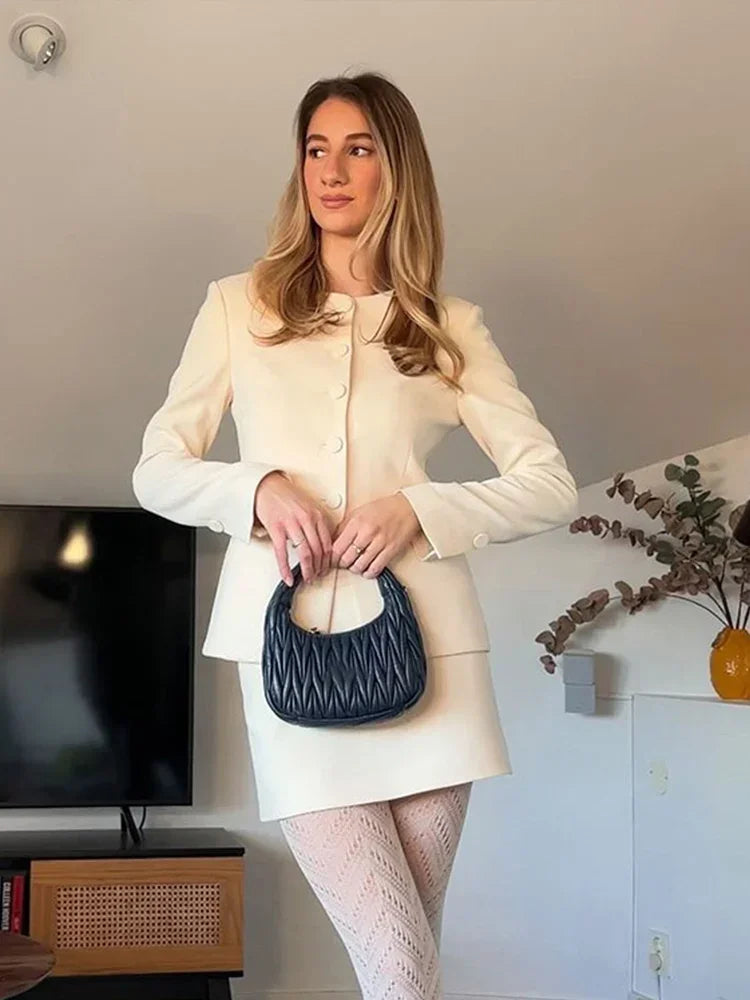 סט שני חלקים מחויט בלייזר וחצאית מיני - Maisie