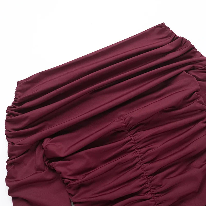 Bruce שמלת מיני אוף שולדר עם קפלים מחטבים